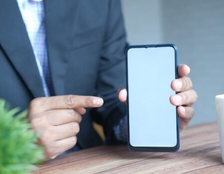 Navigating the World of Cryptocurrency: Why Onboarding New Users is Essential